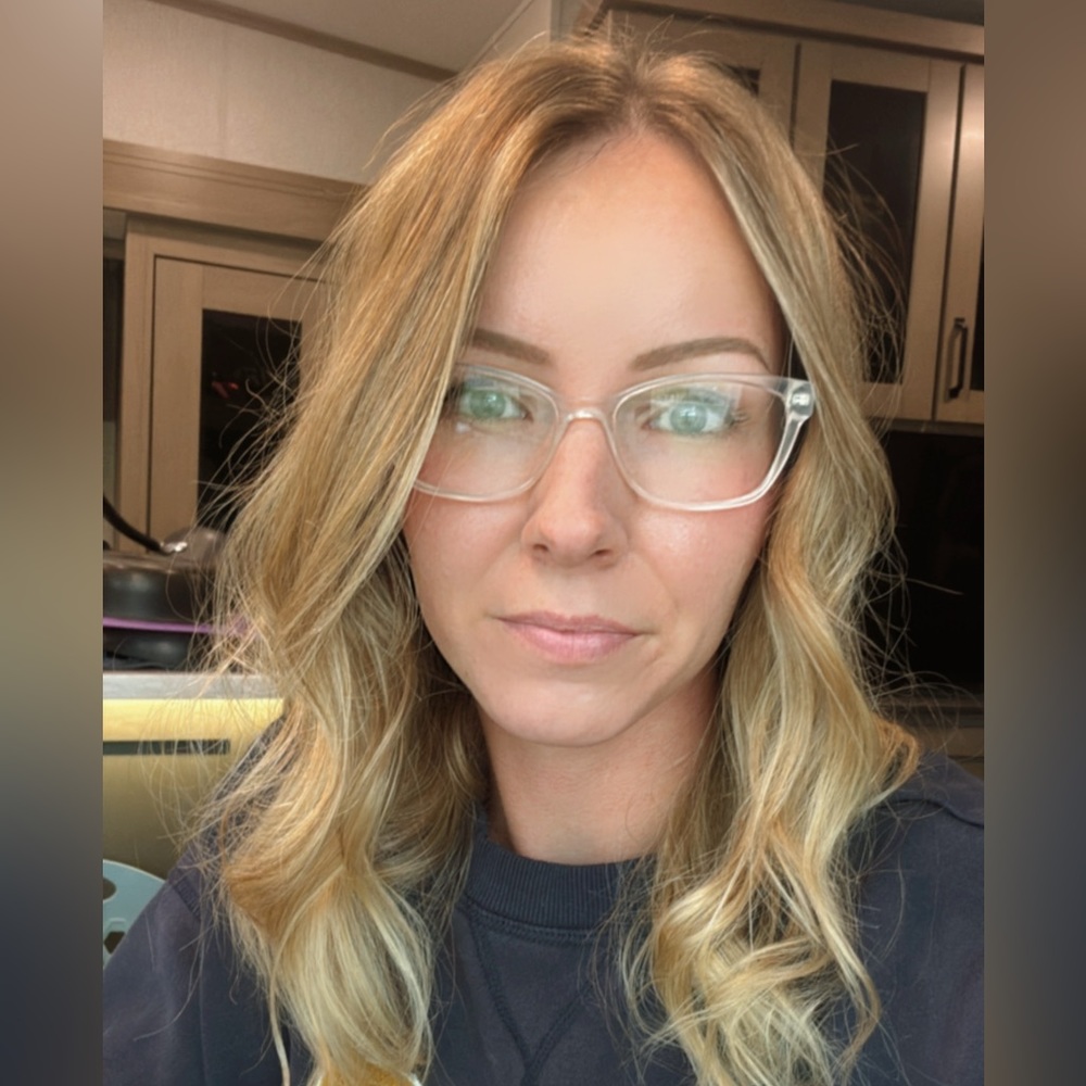 Meet your Posher, Jacey